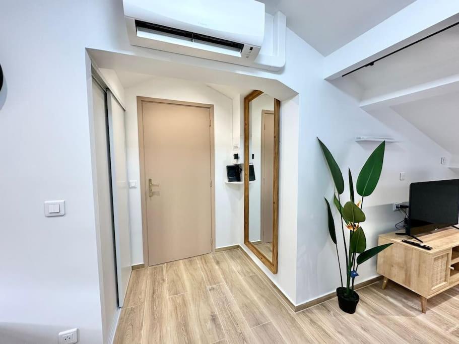 Appartement Climatise - 2Min Plage-Tram-Restaurant Nice Bagian luar foto